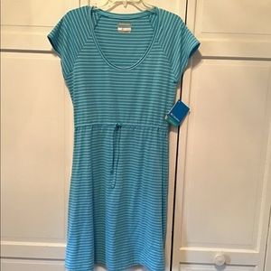 Columbia omni-wick dress. Medium